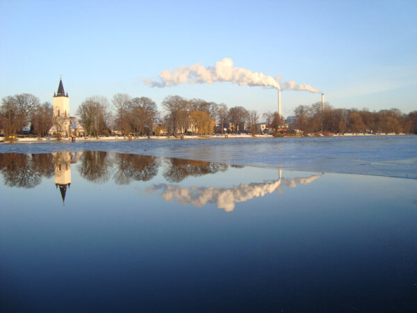 Village Outdoor – Along the Spree from Treptow to Spindlersfeld